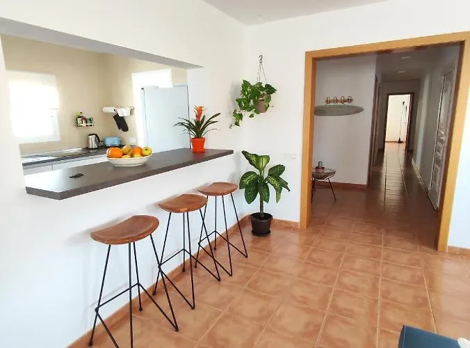 Chalet Casa Bermeja - *