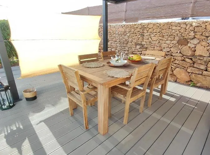 Chalet Casa Bermeja - *