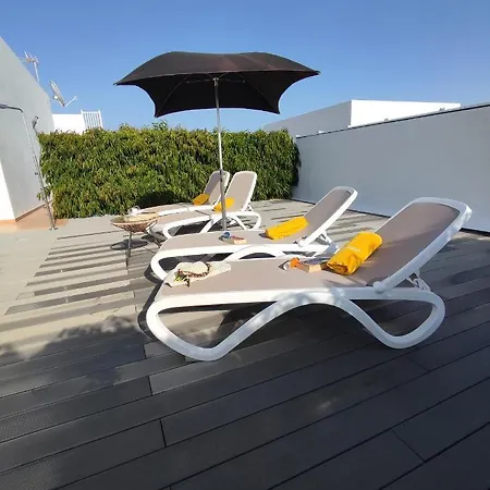 Casa Bermeja - *